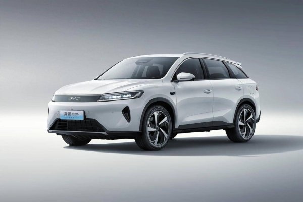 理财配资平台 比亚迪豁出去了！大SUV跌至7.8万，续航1360km+高阶智驾，真厚道
